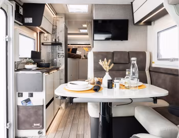 Interior 2025–pr. McLouis Mc4 Slim 339 '2024–pr.