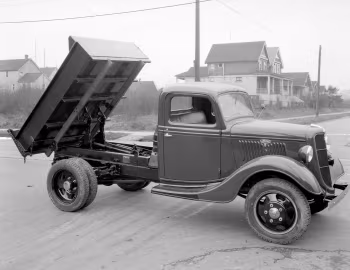 1935 Ford Model 51 Dump Truck