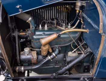 Bajo el capó 1929 Ford Model AA Stake Truck (88A-188A) '02–12.1929