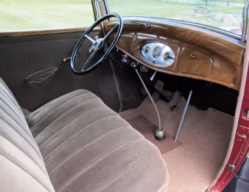 Panel frontal 1932 Ford Model B Deluxe Coupe (B-520)