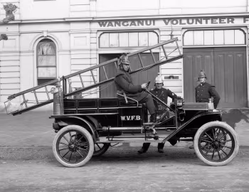 1915 Ford Model T Fire engine