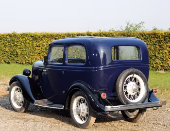 Ford Model Y "Long Rad" Tudor Saloon '10.1933–08.1937