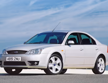 Ford Mondeo Zetec 4-door [UK-spec] '2000–03
