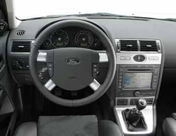 Panel frontal Ford Mondeo Hatchback [Worldwide] '2005–07