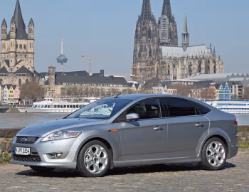 Ford Mondeo Titanium S Hatchback '2008–10