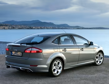 Ford Mondeo Titanium S Hatchback '2008–10