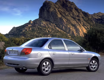 Ford Mondeo Ghia Sedan [Worldwide] '1996–2000