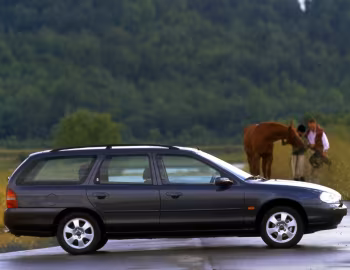 Ford Mondeo Ghia Turnier [Worldwide] '1996–2000