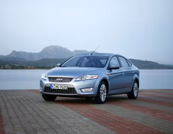 Ford Mondeo Titanium Hatchback '2007–10