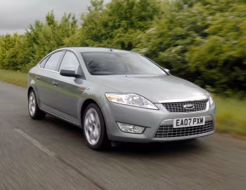 Ford Mondeo Titanium 5-door [UK-spec] '2007–10