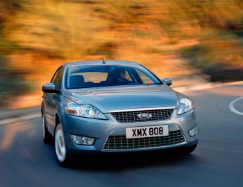 Ford Mondeo Titanium Hatchback '2007–10