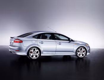Ford Mondeo Hatchback '2007–10