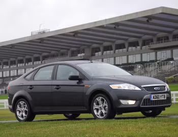 Ford Mondeo Sport 5-door [UK-spec] '2010