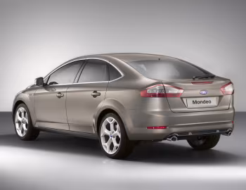 Ford Mondeo Hatchback '2010–14