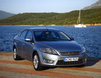 Ford Mondeo Titanium Hatchback '2007–10