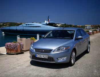 Ford Mondeo Titanium Hatchback '2007–10