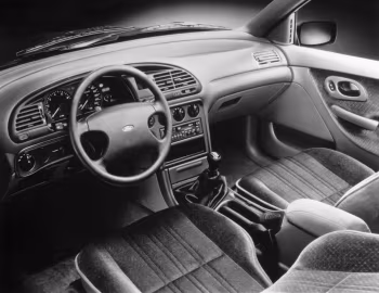 Interior Ford Mondeo Hatchback [Worldwide] '1993–96