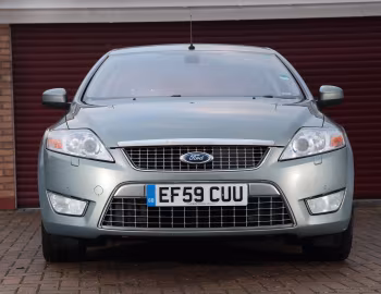 Ford Mondeo Titanium 5-door [UK-spec] '2007–10