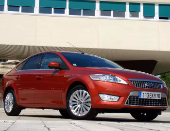 Ford Mondeo Titanium Hatchback '2007–10