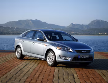 Ford Mondeo Titanium Hatchback '2007–10