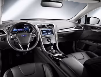 Інтэр'ер Ford Mondeo Hatchback [Worldwide] '2014–19
