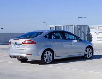 Ford Mondeo Titanium Hatch [Australia] '2009–10