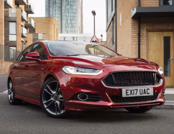 Ford Mondeo Hatchback ST-Line [UK-spec] '2016–19