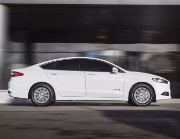 Ford Mondeo Hybrid Saloon [UK-spec] '2014–19