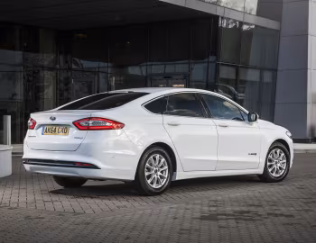 Ford Mondeo Hybrid Saloon [UK-spec] '2014–19