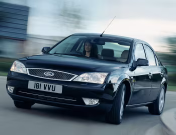 Ford Mondeo Saloon [UK-spec] '2003–05