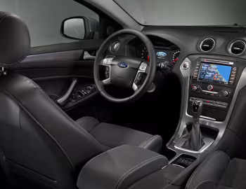 Interior Ford Mondeo Sedan '2010–14