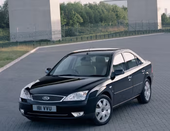 Ford Mondeo Saloon [UK-spec] '2003–05