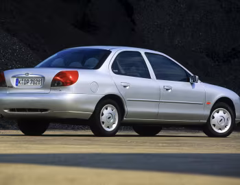 Ford Mondeo GLX Sedan [Worldwide] '1996–2000