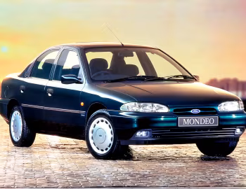 Ford Mondeo Verona Saloon [UK-spec] '1995–96