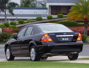 Ford Mondeo Sedan [China] '2004–06