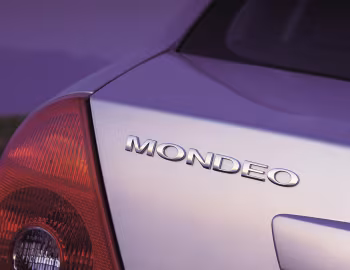 Ford Mondeo Sedan [Worldwide] '2000–03