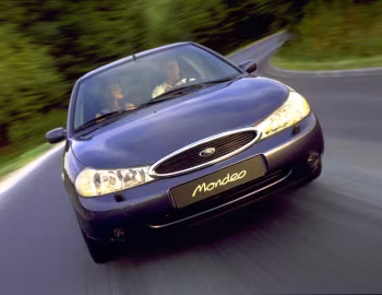 Ford Mondeo Sedan [Worldwide] '1996–2000