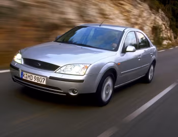Ford Mondeo Sedan [Worldwide] '2000–03