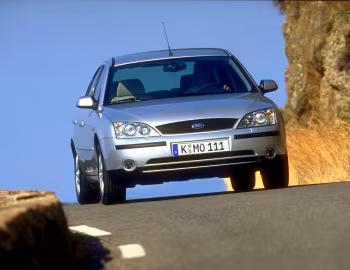 Ford Mondeo Sedan [Worldwide] '2000–03