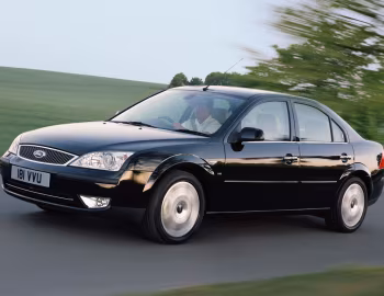 Ford Mondeo Saloon [UK-spec] '2003–05