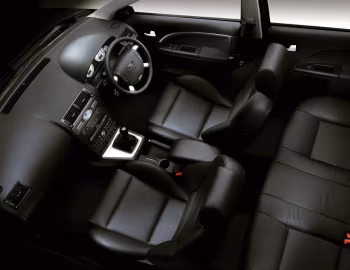 Interior Ford Mondeo ST220 Saloon [UK-spec] '2002–03