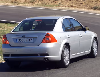 Ford Mondeo ST220 Sedan [Worldwide] '2002–03