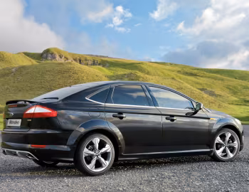 Ford Mondeo Titanium S Hatchback '2008–10