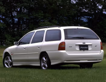 Ford Mondeo Turnier [Japan] '1996–2000