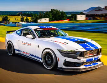 Ford Mustang Dark Horse R '2024–pr.