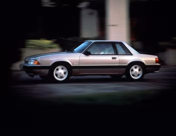 1991 Ford Mustang LX 5.0 2-door Sedan (66B)