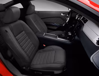 Interior 2011–12 Ford Mustang 5.0 GT '2010–12