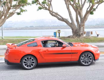 2011–12 Ford Mustang 5.0 GT California Special Package '2010–12