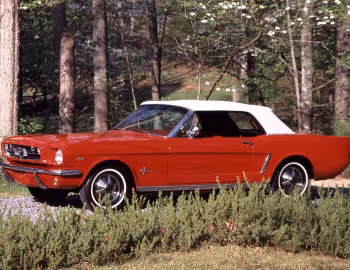 1965 Ford Mustang Convertible (76А)