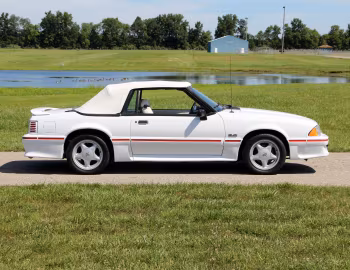 1990 Ford Mustang GT Convertible "25th Anniversary" (66B)